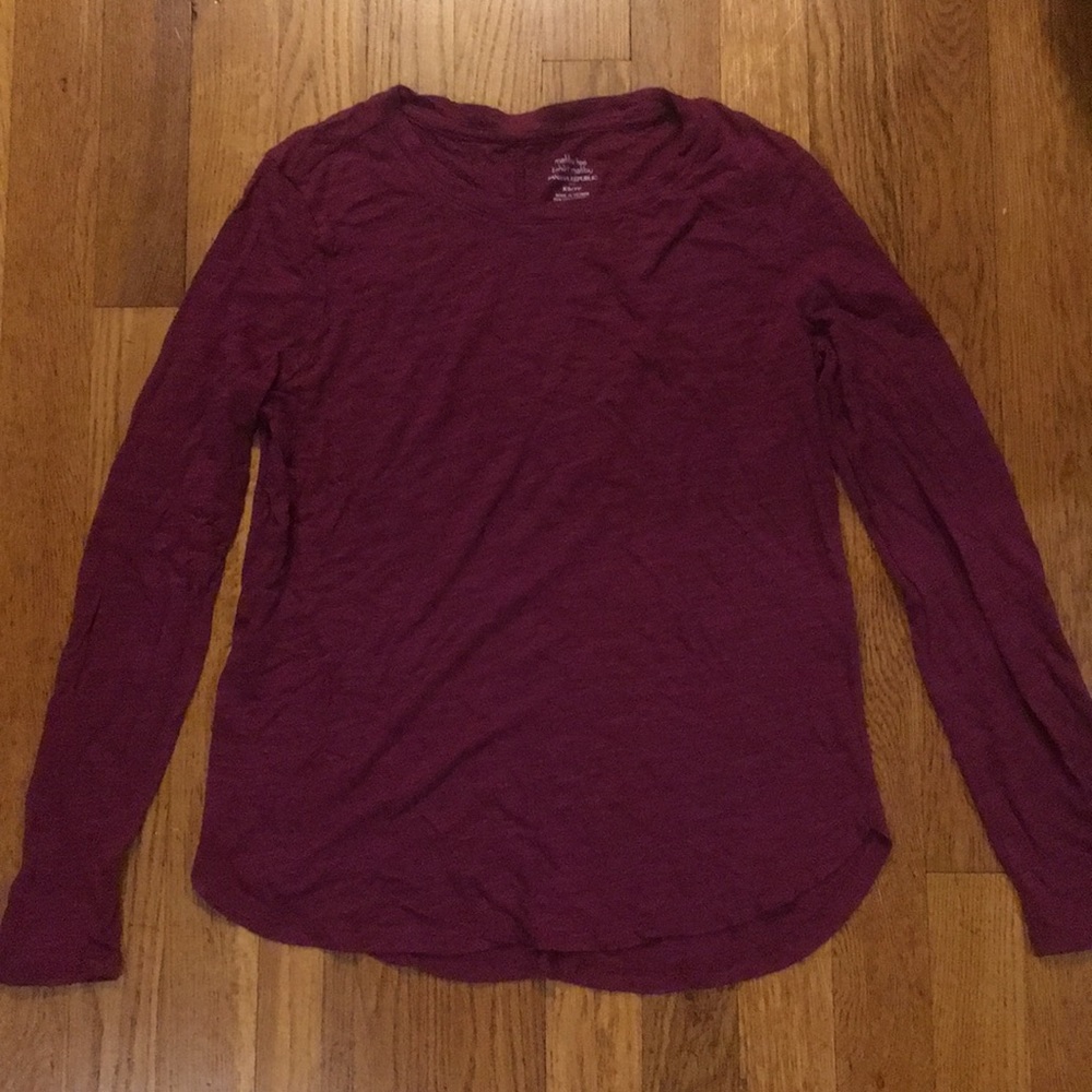 Banana Republic XS plum long sleeve T-Shirt